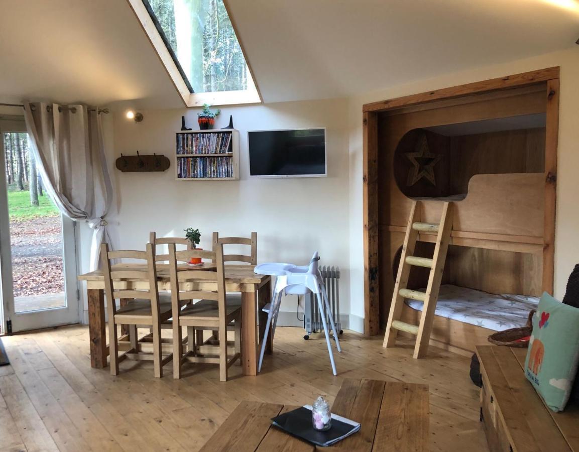 Woodpecker Cabin With Hot Tub King's Lynn Eksteriør bilde