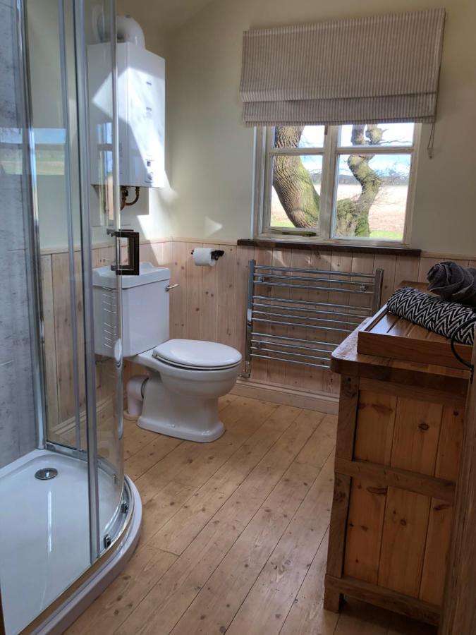 Woodpecker Cabin With Hot Tub King's Lynn Eksteriør bilde