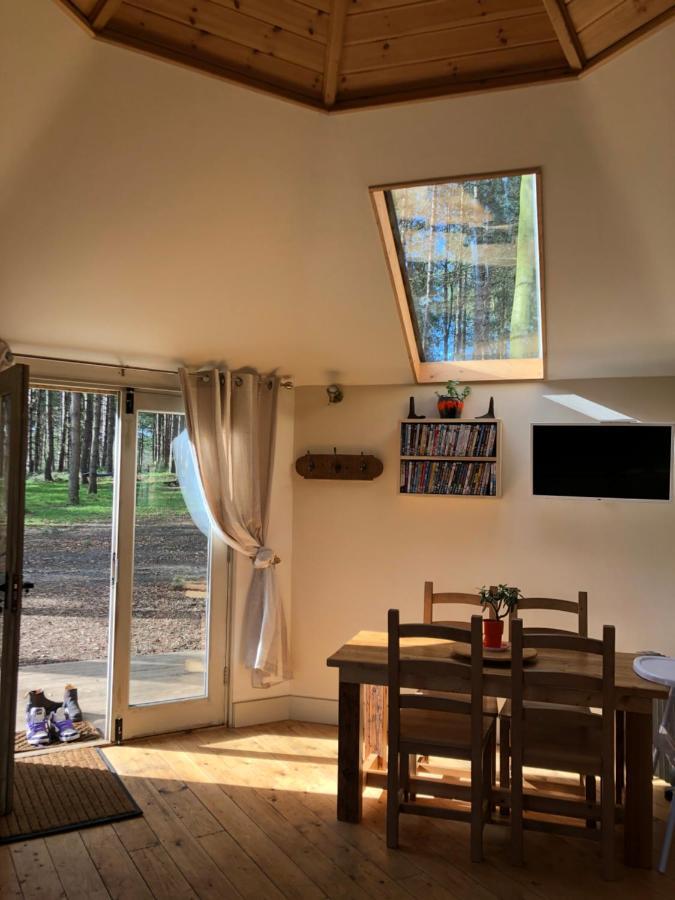 Woodpecker Cabin With Hot Tub King's Lynn Eksteriør bilde